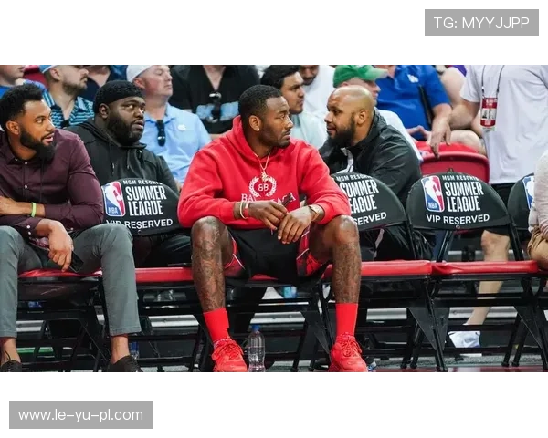 沃尔助攻能力惊人,引领球队打出精彩配合 沃尔助攻能力惊人,引领球队打出精彩配合